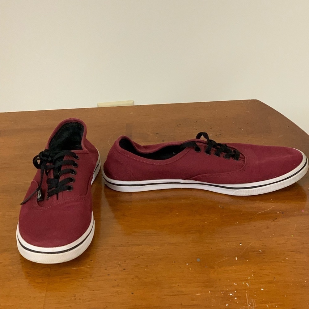 Old School VANS canvas skate shoe sneaker maroon size 7.5